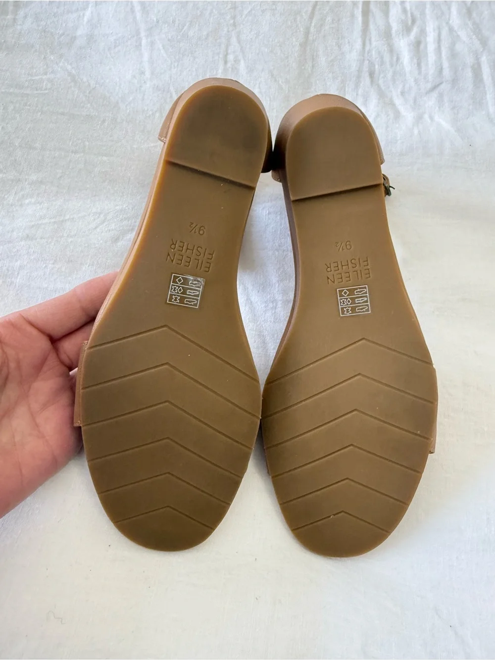 Eileen Fisher | Women's 9.5 | Mara Ankle Tumbled Honey Leather Wedge Sandal